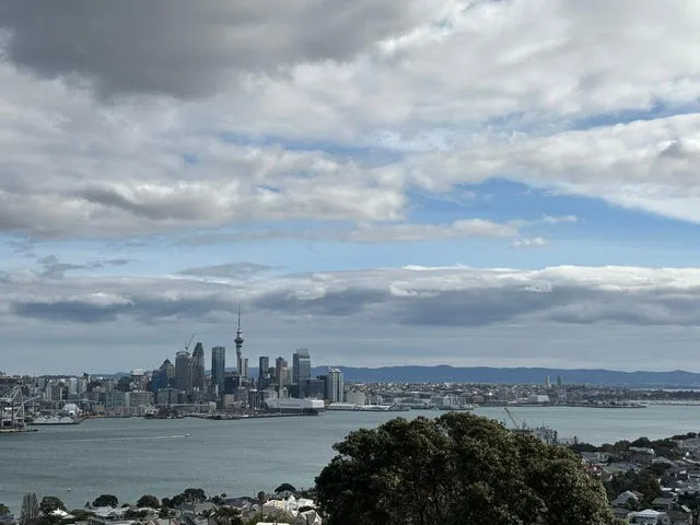 Liam op een Working Holiday Visa in Nieuw-Zeeland: activiteiten en cursussen in Auckland